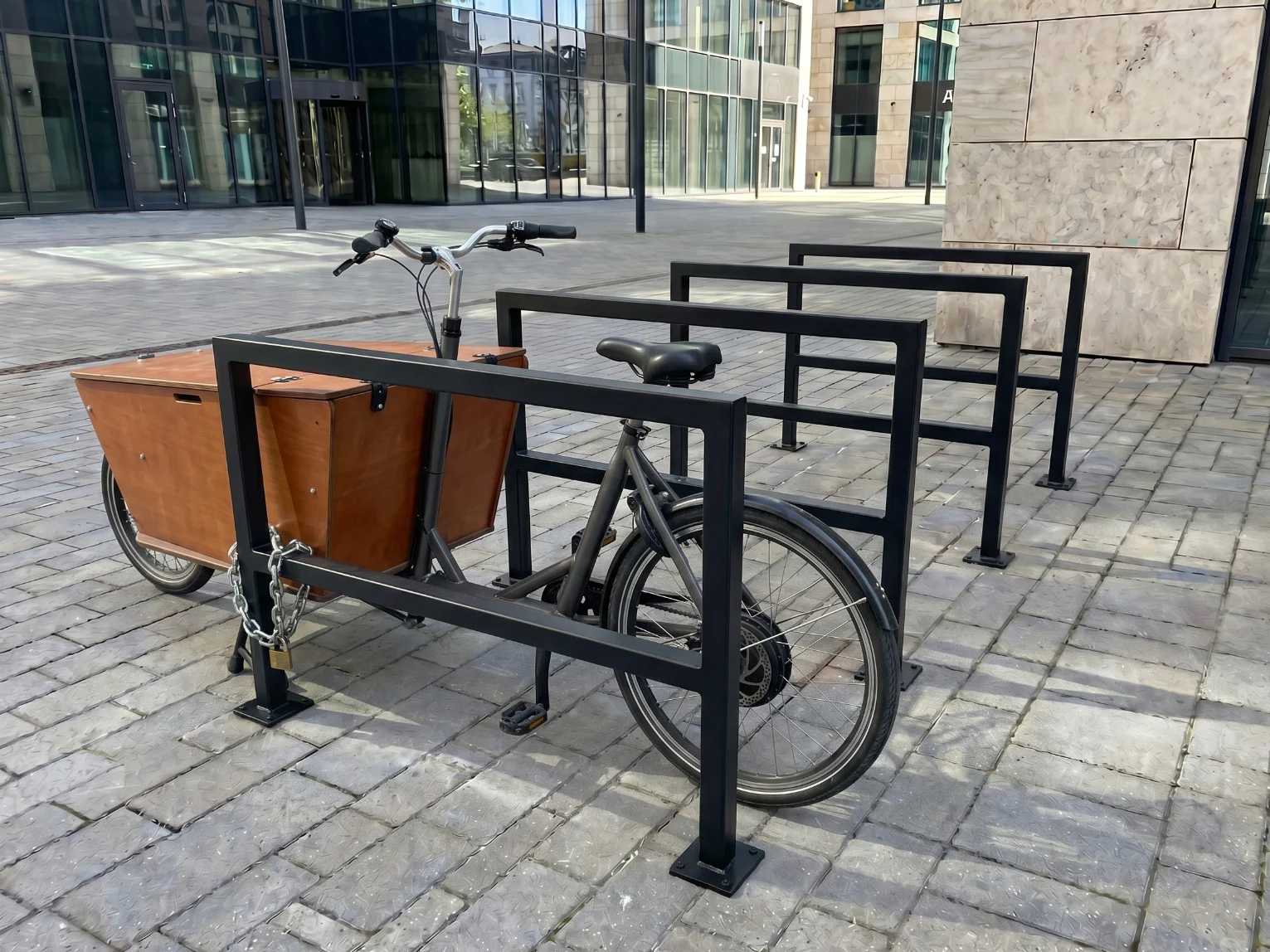 Support à arceau pour vélo cargo